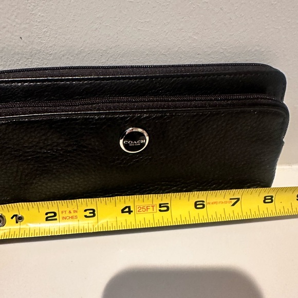 Coach Lg. Wristlet Black Pebbled Leather w/ 2 compartment NWOT